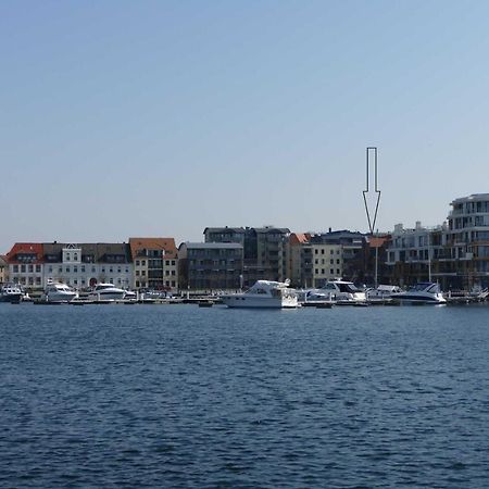 Ferienwohnung "Am Yachthafen" Objekt Id 12104-7 ヴァーレン エクステリア 写真